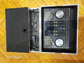 traktor kontrol mk2 s4 with the flight case - 4